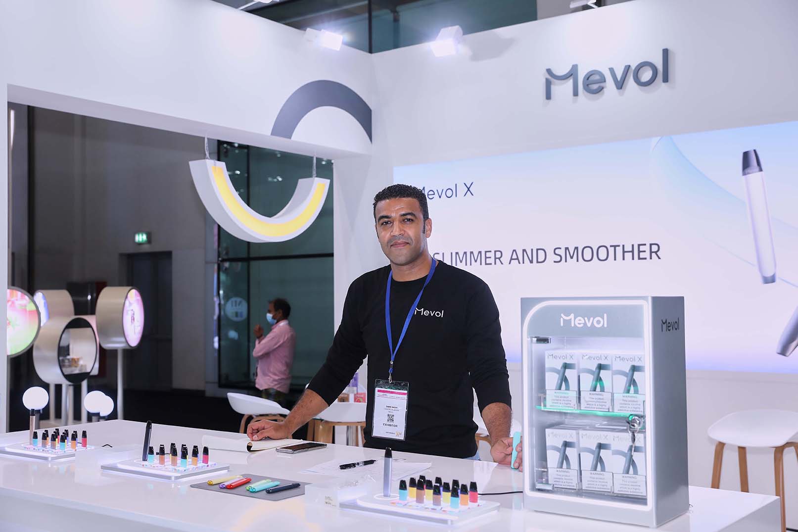 Mevol New Products Draw Massive Crowds at Dubai Vaping Expo!